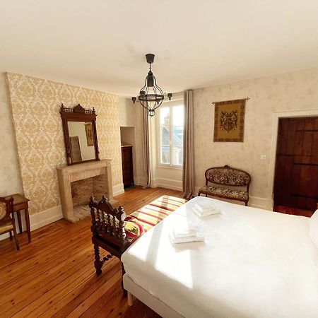 La Maison Voyage Bed And Breakfast Onzain Exterior photo